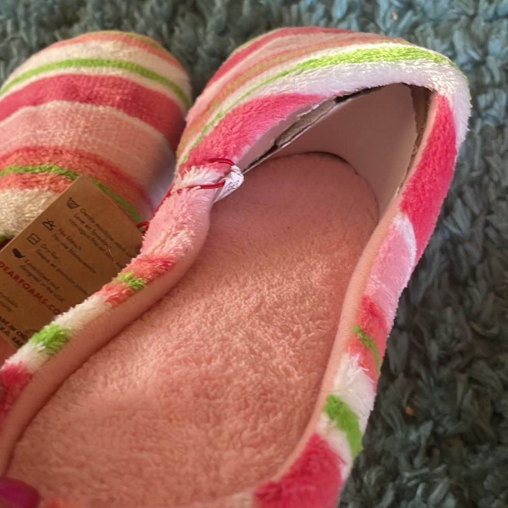 DF Slippers - Picture 3 of 8